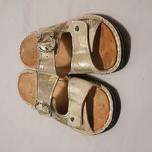 Finn comfort sandals.